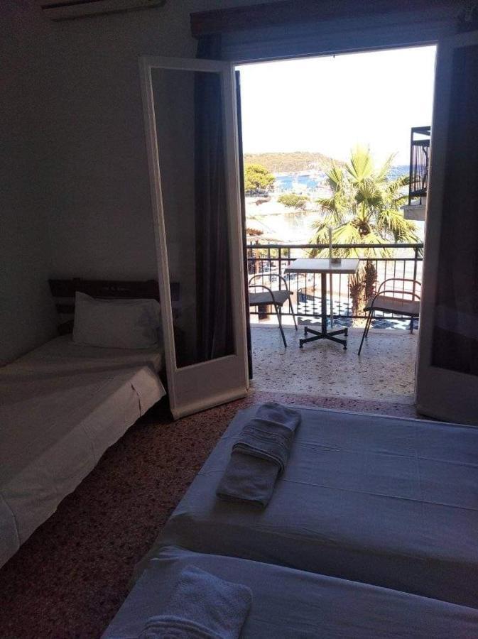 Ammoudia Rooms Agia Marina  Eksteriør bilde
