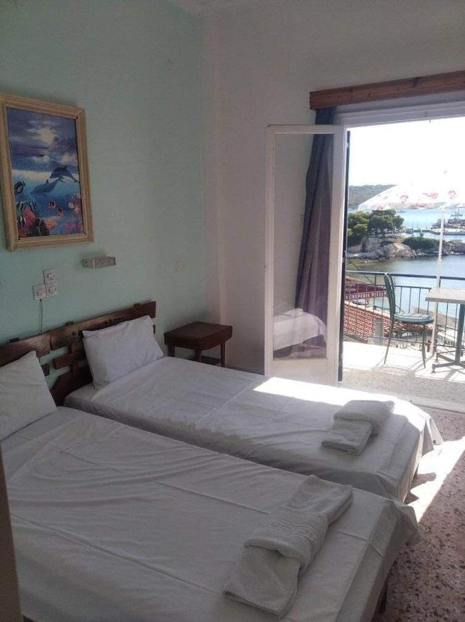 Ammoudia Rooms Agia Marina  Eksteriør bilde