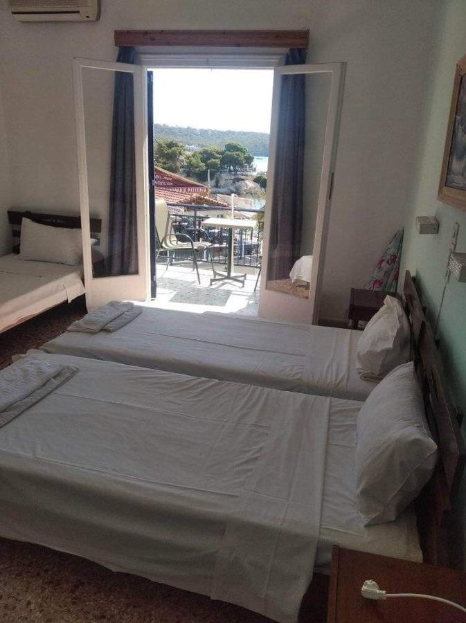 Ammoudia Rooms Agia Marina  Eksteriør bilde